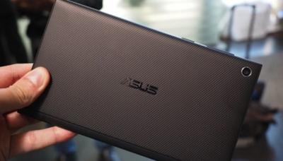 Yeni-Asus-Memo-Pad-7-Arka.jpg