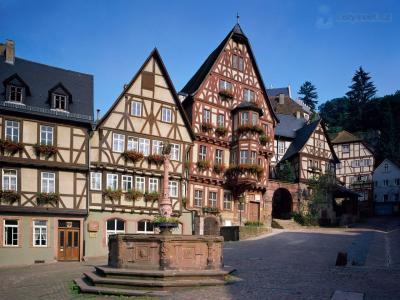 schnatterloch--miltenberg--bavaria--germany.jpg