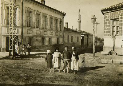 Нижне-Госпитальная. Вид на софийский минарет. 1918 г..jpg